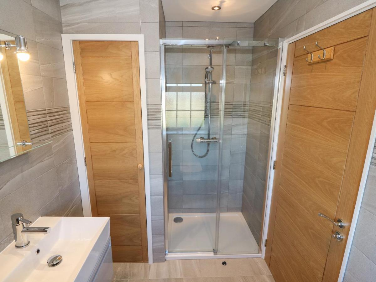 Afon Rhos Bach Villa เคอร์นาวอน ภายนอก รูปภาพ